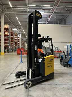 Carrelli retrattili 2022  Yale MR16 (1)
