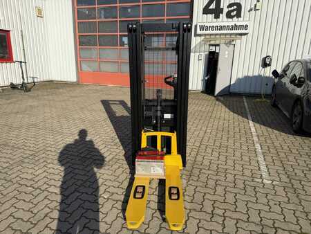 Ruční vysokozdvižný vozík 2025  Yale MS16 (2)