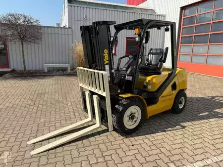 Diesel gaffeltruck 2025  Yale GDP30UX (1)