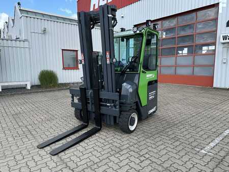 Vierwegestapler 2025  Combilift CBE4000 (1)