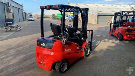 Elektryczne 4-kołowe 2022 HC (Hangcha) A435AC (2)