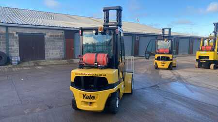 LPG Forklifts 2020  Yale GLP35VX (2)
