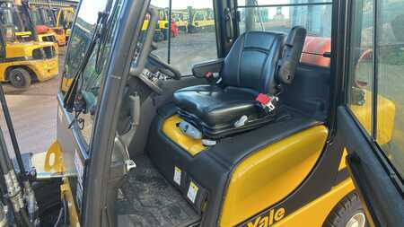 LPG Forklifts 2020  Yale GLP35VX (6)