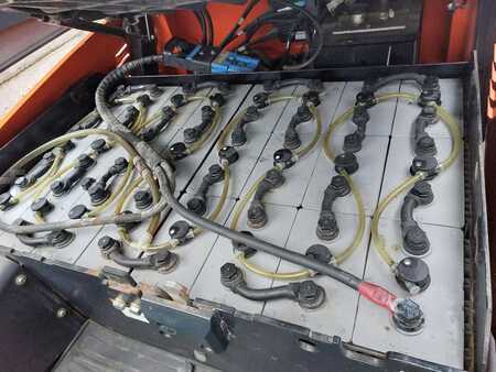 Carrelli elettrici 4 ruote 2017  Doosan B18X-7 (4)