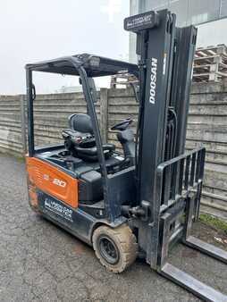 Carrelli elettrici 3 ruote 2016  Doosan B20T-7 (2)