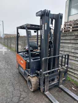 Carrelli elettrici 3 ruote 2016  Doosan B20T-7 (4)