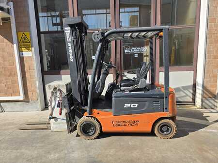 Overige 2010  Doosan B20X-5 (1)