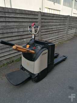 Elektrische palletwagens 2010  Crown WT 3040 (2)