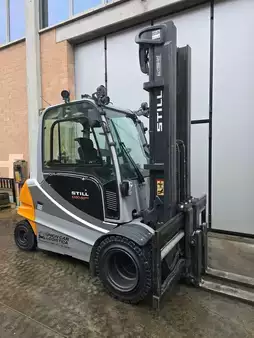 Carrelli elettrici 4 ruote  Still RX 60-50/600 (1)