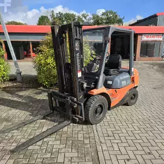 Diesel gaffeltruck 2006  Toyota 62-7FDF25 (1)