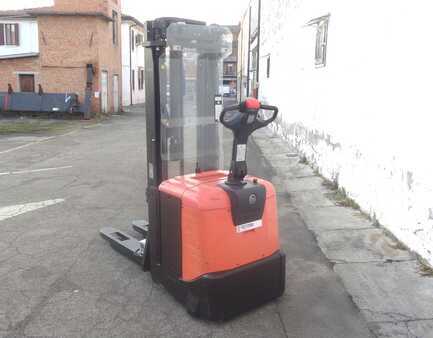 Pallet Stackers 2013  BT SPE 160 L (1.800 ore lavoro) (2)