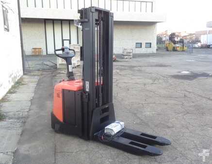Pallet Stackers 2013  BT SPE 160 L (1.800 ore lavoro) (3)