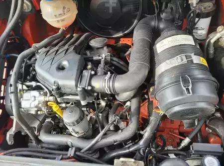 Dieselový VZV 2015  Linde H 20 D-02/600 MOT. RETTIFICATO (5)