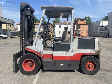 Carrelli elettrici 4 ruote 1996  OM E 80 N (2)