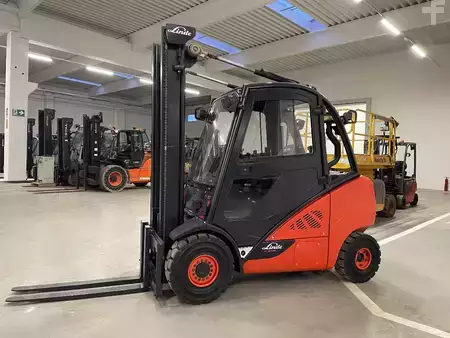 Chariots élévateurs diesel 2015  Linde H 30 D-02 (2)