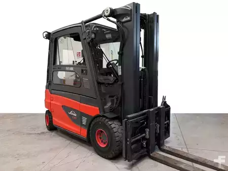 Carrelli elettrici 4 ruote 2021  Linde E 30 L-01 (500 ore di lavoro) (1)