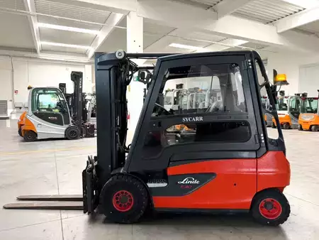 Carrelli elettrici 4 ruote 2021  Linde E 30 L-01 (500 ore di lavoro) (2)