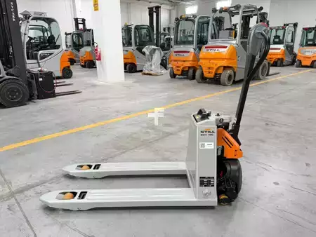 Transpallet elettrici 2026  Still ECH 15 C (2)