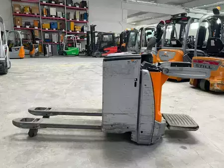 Niederhubwagen 2020  Still EXH-SF 20 (2)