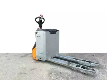 Porta-paletes elétrico 2017  Still ECU 16 (1)
