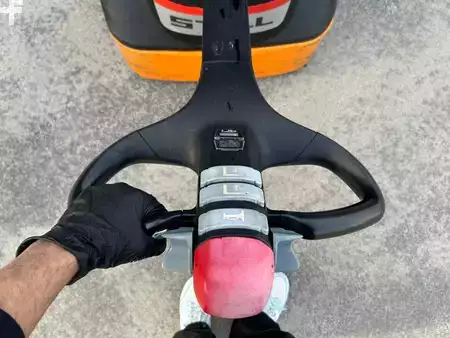 Porta-paletes elétrico 2017  Still ECU 16 (4)
