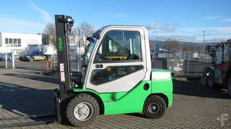 Chariots élévateurs diesel 2020 Cesab M330H-D (3)