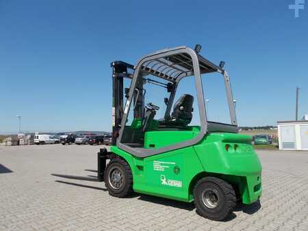 Chariots électriques à 4 roues 2010 Cesab MAK 450AC (1)