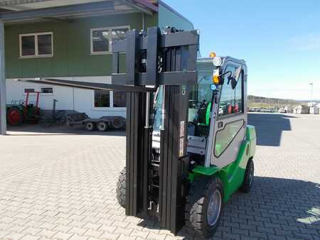 Propane Forklifts 2020  Cesab M330 (4)