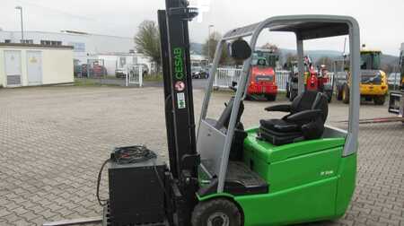 Chariots électriques à 3 roues 2012 Cesab B316 (2)