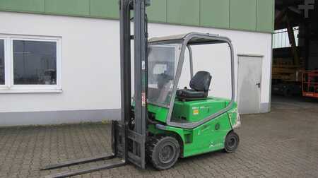 Chariots électriques à 4 roues 2002 Cesab CESAB Blitz 300AC (3)