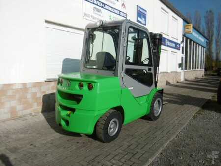 Propane Forklifts 2016  Cesab M330G (2)