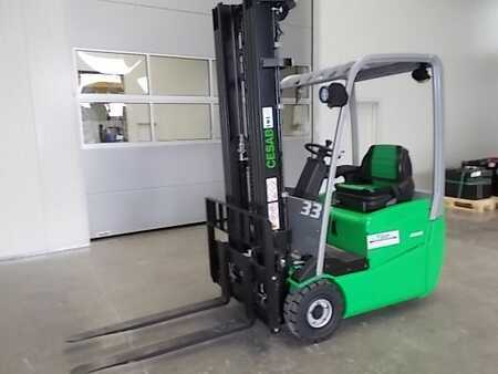 Chariots électriques à 3 roues 2016 Cesab B315 (2)