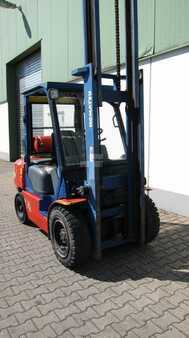 LPG heftrucks 1999  Komatsu FG30HT-12 (3)