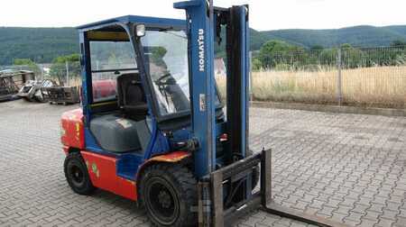 LPG heftrucks 1999  Komatsu FG30HT-12 (8)