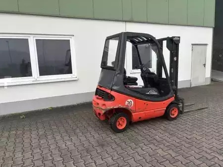 Diesel Forklifts 2005  Linde H16D-03 (2)