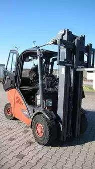 Dieselstapler 2013  Linde H30D-02 (2)
