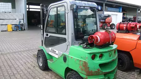 LPG heftrucks 2018  Cesab M330 (2)
