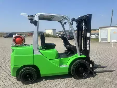 LPG VZV 2020  Cesab M330 (1)