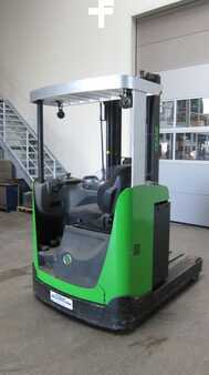 Chariots à mât rétractable 2016 Cesab R114 (1)