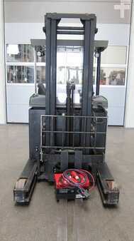 Chariots à mât rétractable 2016 Cesab R114 (4)