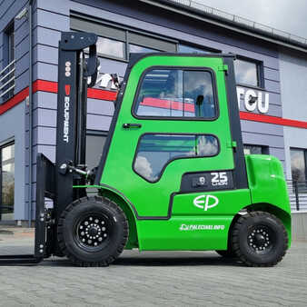 El truck - 4 hjulet 2023  EP Equipment EFL252  Li-Ion ,  side shift (10) 