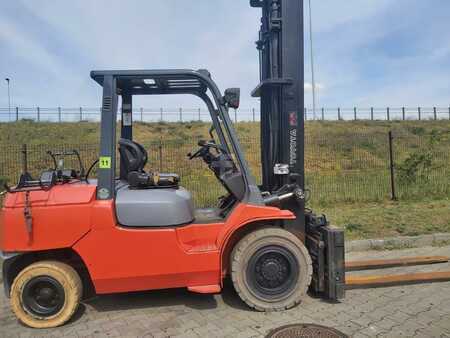 LPG heftrucks 2011 Toyota 02-7FG45 (1)