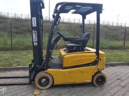 4-wiel elektrische heftrucks 2011 Yale ERP16VF (1)