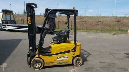 4-wiel elektrische heftrucks 2013 Yale ERP16VF (1)