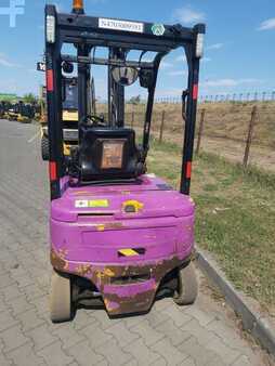 4-wiel elektrische heftrucks 2011 Yale ERP20VF (2)