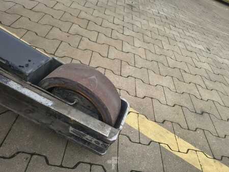 Retraky 2000  Jungheinrich ETV 214 (6)