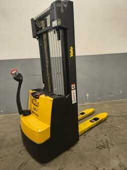 Ruční vysokozdvižný vozík 2017  Yale MS12 (2)