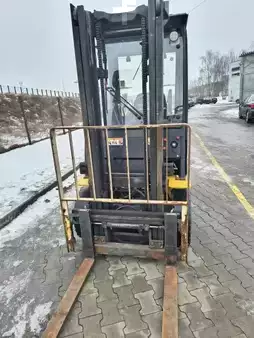 Carretilla elevadora GLP 2017  Yale GLP25MX (3)