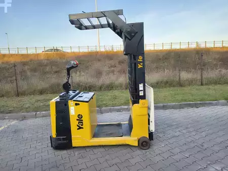 Ruční vysokozdvižný vozík 2018  Yale MC12 (1)