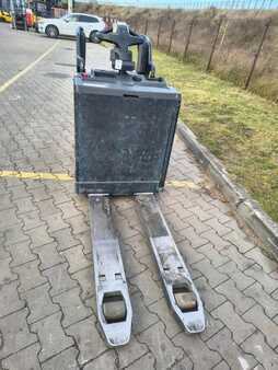 Elektromos emelőkocsik 2020  Yale MP20X (2)